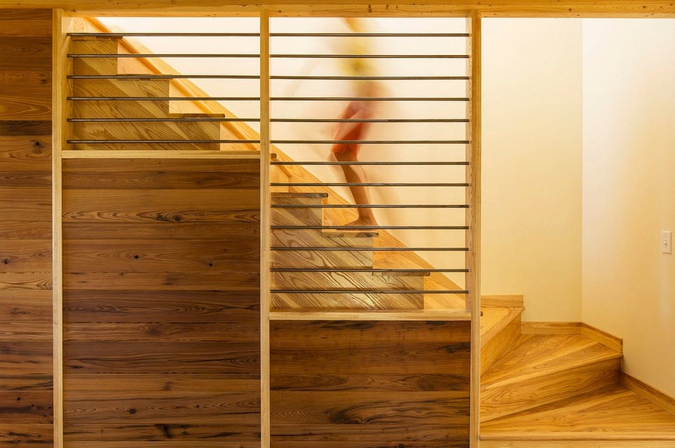 Barandilla original para escaleras de madera.
