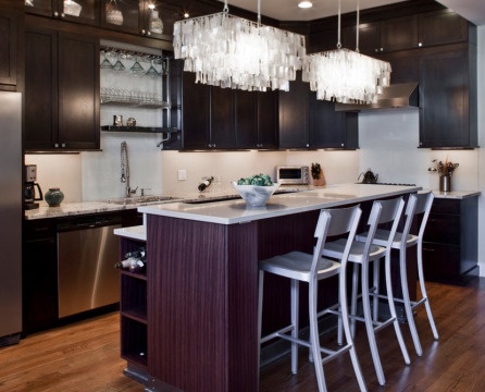 Extra long chandeliers in the kitchen