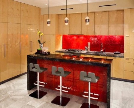 Bright red apron made of glass