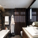 Contrast in an oriental style bathroom