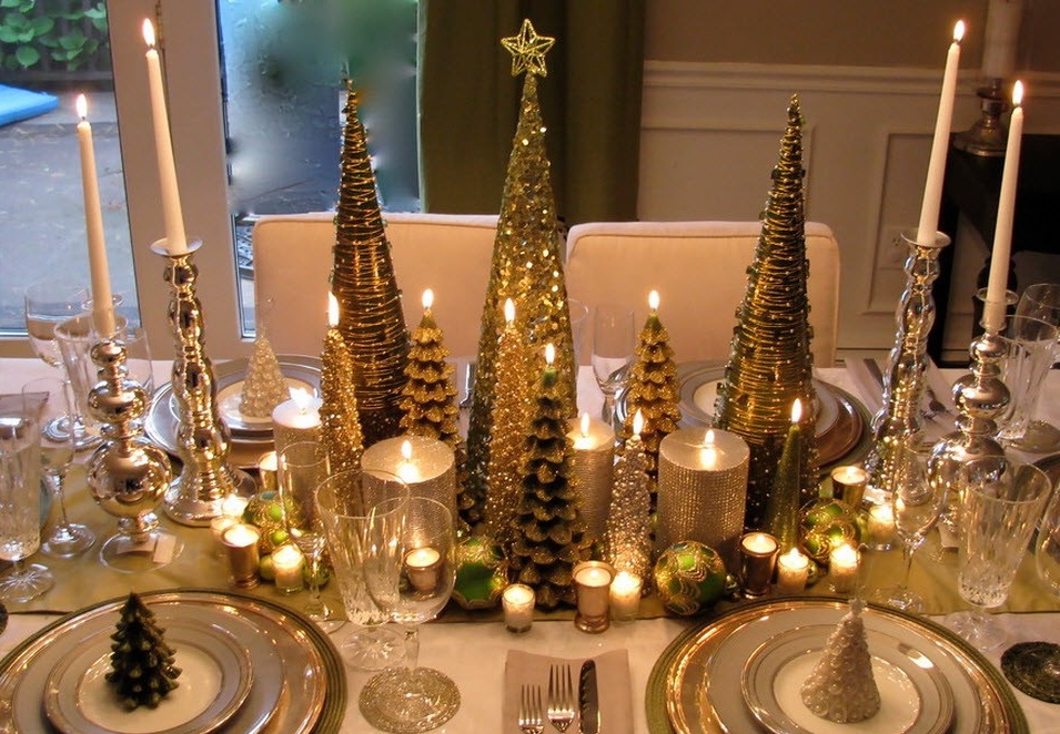 الشموع على شكل شجرة عيد الميلاد