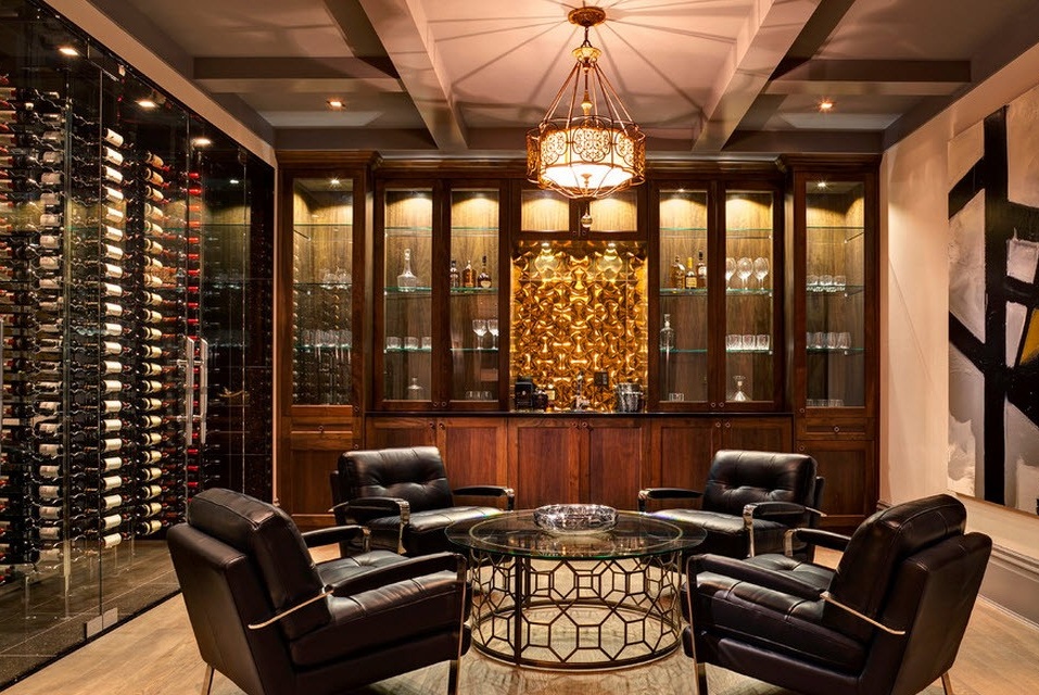 Celler de vi de luxe: un lloc ideal per a reunions de negocis informals
