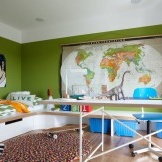 Karta på väggen i barnkammaren