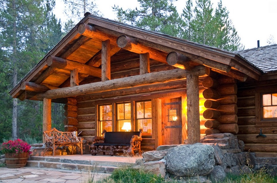 Hunting style log house