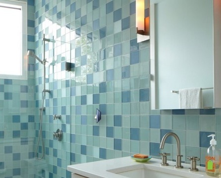 Blauwe badkamer