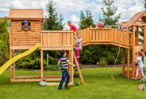 Lekeplasser i landet: fordeler, grunnleggende prinsipper, komponenter (20 bilder)