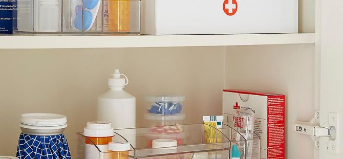 Storage of medicines: ambulance at hand