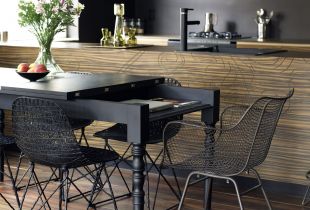 Καρέκλες στυλ σοφίτας - μια κομψή βιομηχανική ατμόσφαιρα στο σπίτι