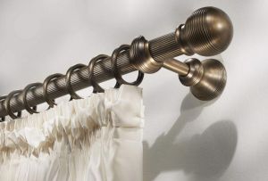 Gardiner til gardiner: versioner og metoder til fastgørelse (24 fotos)