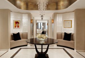 ריהוט בז 'בפנים (19 תמונות): רגוע ונוחות