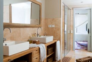 Επιλογή του τέλειου καθρέφτη μπάνιου: μια επισκόπηση μοντέλων και παραλλαγών εφαρμογής (63 φωτογραφίες)