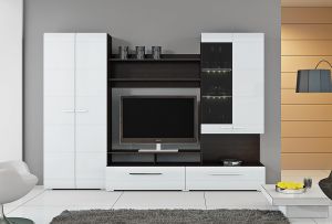 Mur dans le salon (61 photos): de belles options pour différents intérieurs