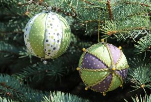 Χριστουγεννιάτικα δέντρα διακοσμήσεις: τύποι, χρήσεις και μέθοδοι κατασκευής do-it-yourself (57 φωτογραφίες)