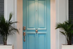 Hvordan lage vakre bakker på døren? (21 bilder)