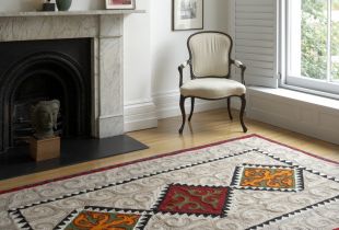 Teppiche aus Wolle: eine praktische und schöne Art, ein Zimmer zu dekorieren (24 Fotos)