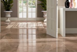 Πλακάκια πορσελάνης στο διάδρομο: χαρακτηριστικά πέτρα, πλεονεκτήματα, υφές (28 φωτογραφίες)