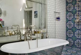 Βρύσες μπάνιου: χαρακτηριστικά σχεδιασμού και κύρια πλεονεκτήματα (23 φωτογραφίες)