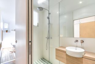 Σχεδιασμός μπάνιου 9 τετραγωνικών μέτρων. m (54 φωτογραφίες): ιδέες διαρρύθμισης και επιλογή στυλ