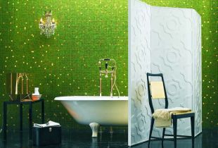Ατμοσφαιρικά πράσινα πλακάκια στο μπάνιο: φυσική ζωντάνια (23 φωτογραφίες)
