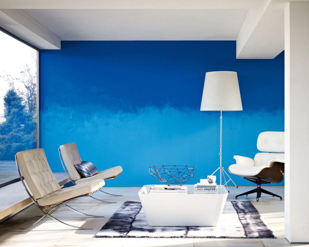 Blaue Wände im Wohnzimmer