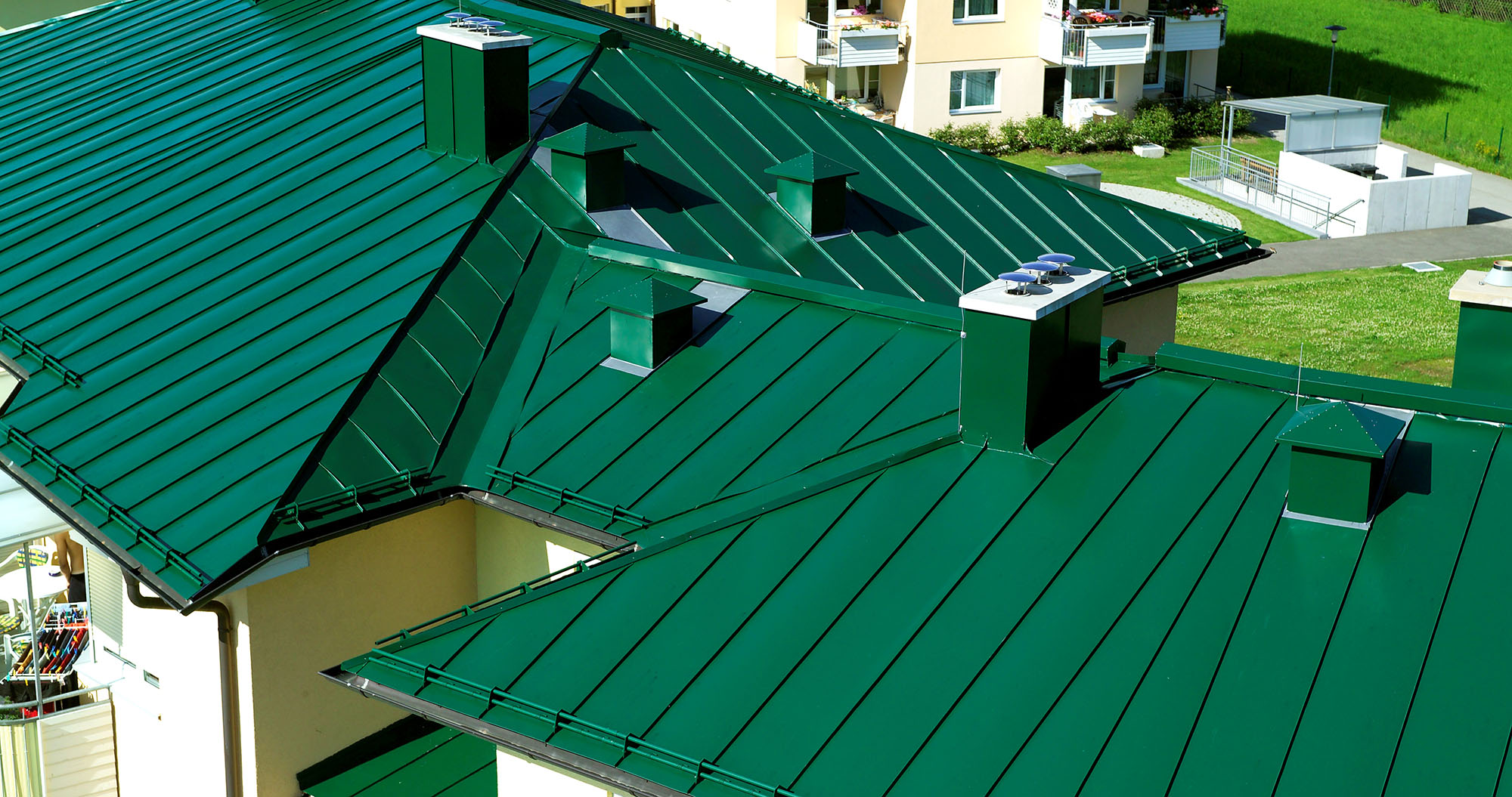 Πράσινη μεταλλική οροφή