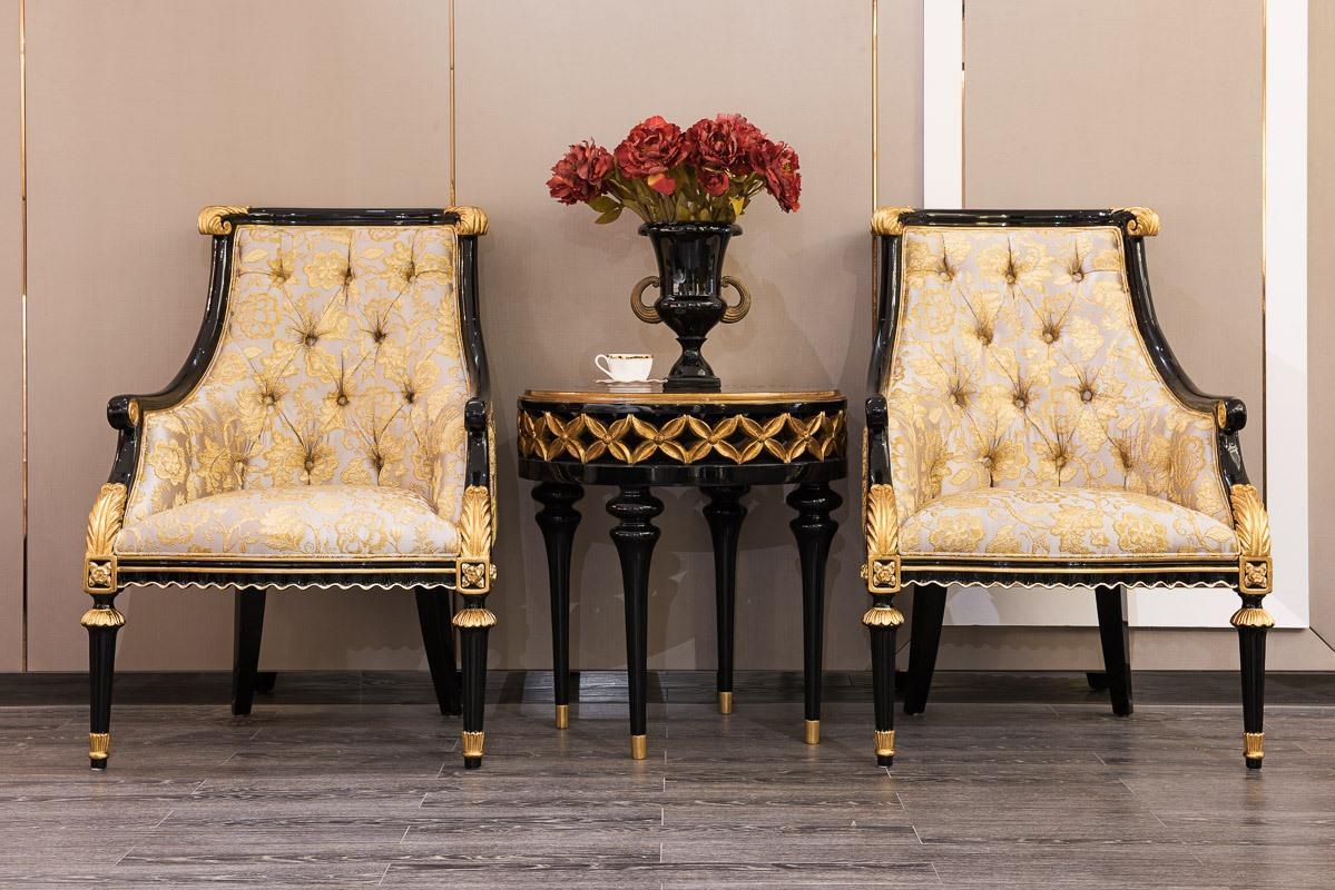 Tron καρέκλα με χρυσή διακόσμηση