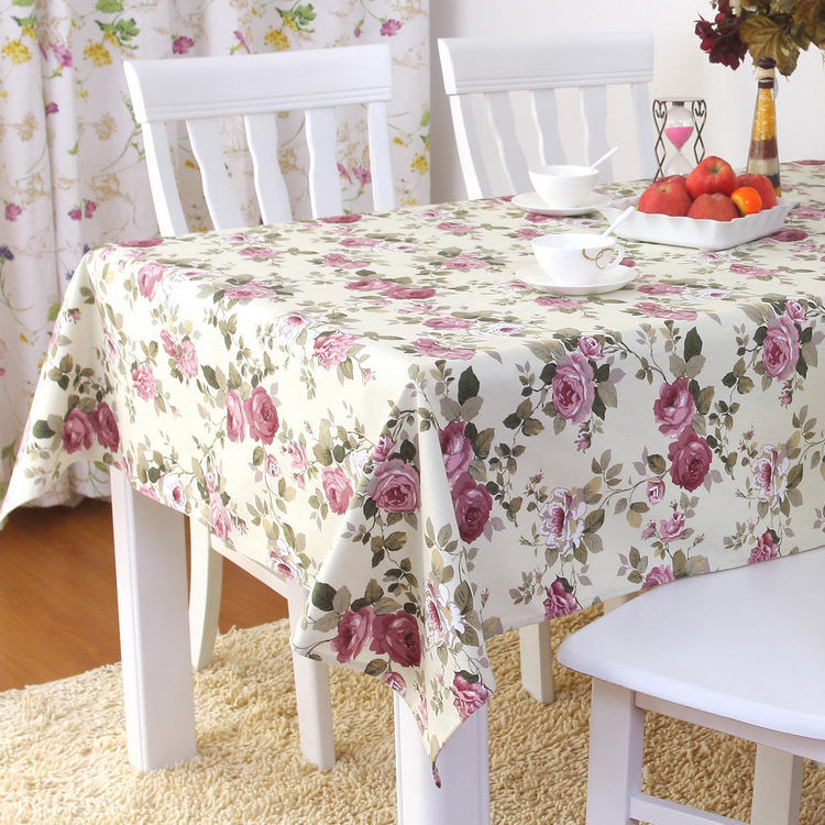 Λάδι με floral μοτίβο στο τραπέζι