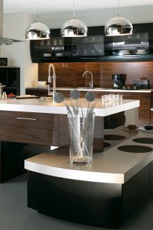 Modern multi-level modern style kitchen