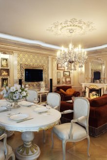 Luxuosa sala de jantar clássica
