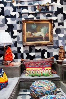 Insolito appartamento interno in stile kitsch