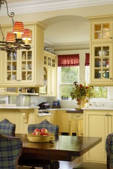 Beige walls in a country style kitchen