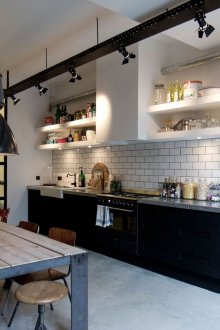 Rahat siyah beyaz loft tarzı mutfak