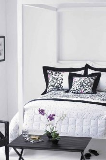 Romantic black and white bedroom