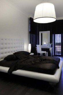 Black and white bedroom in a classic style