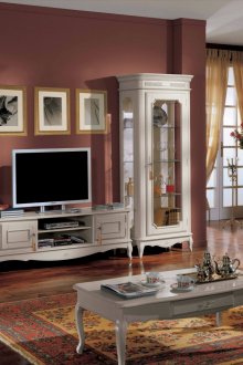 Beige klassische Möbel im Wohnzimmer