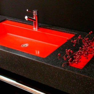 Piano bagno in acrilico nero