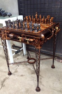 Steampunk satranç masası