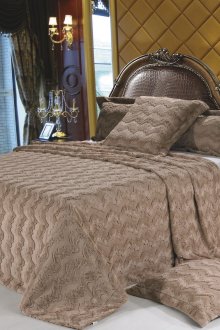 Light brown plaid in the bedroom