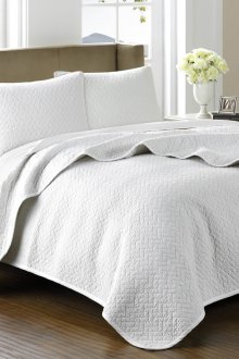 Quilted white bedspread
