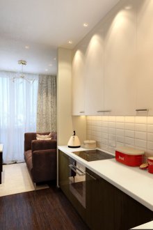 Dar siyah beyaz art deco tarzı mutfak