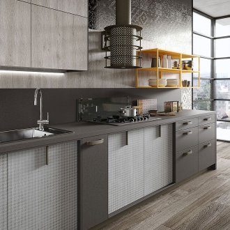 Siyah ve gri duvar loft tarzı mutfak