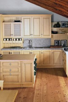 Beige and gray country style kitchen