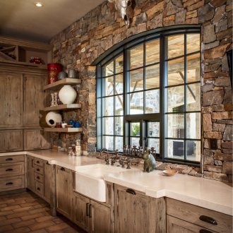 Stone wall decoration in a country-style kitchen