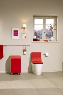Kırmızı ve beyaz banyo