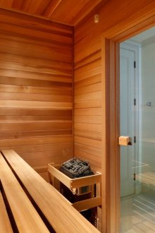 Vue intérieure du sauna de l'appartement