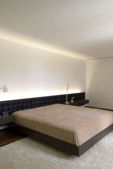 Black and brown minimalist bedroom furniture