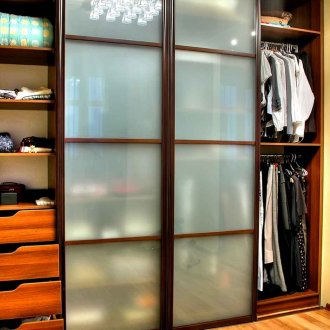 Wardrobe with frosted glass