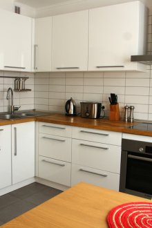 White and Brown Corner Set