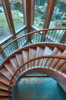 Schöne Aussicht von der Wendeltreppe im Haus