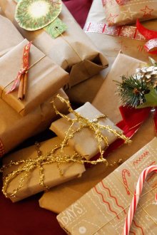 Güzel kağıt hediye paketleri
